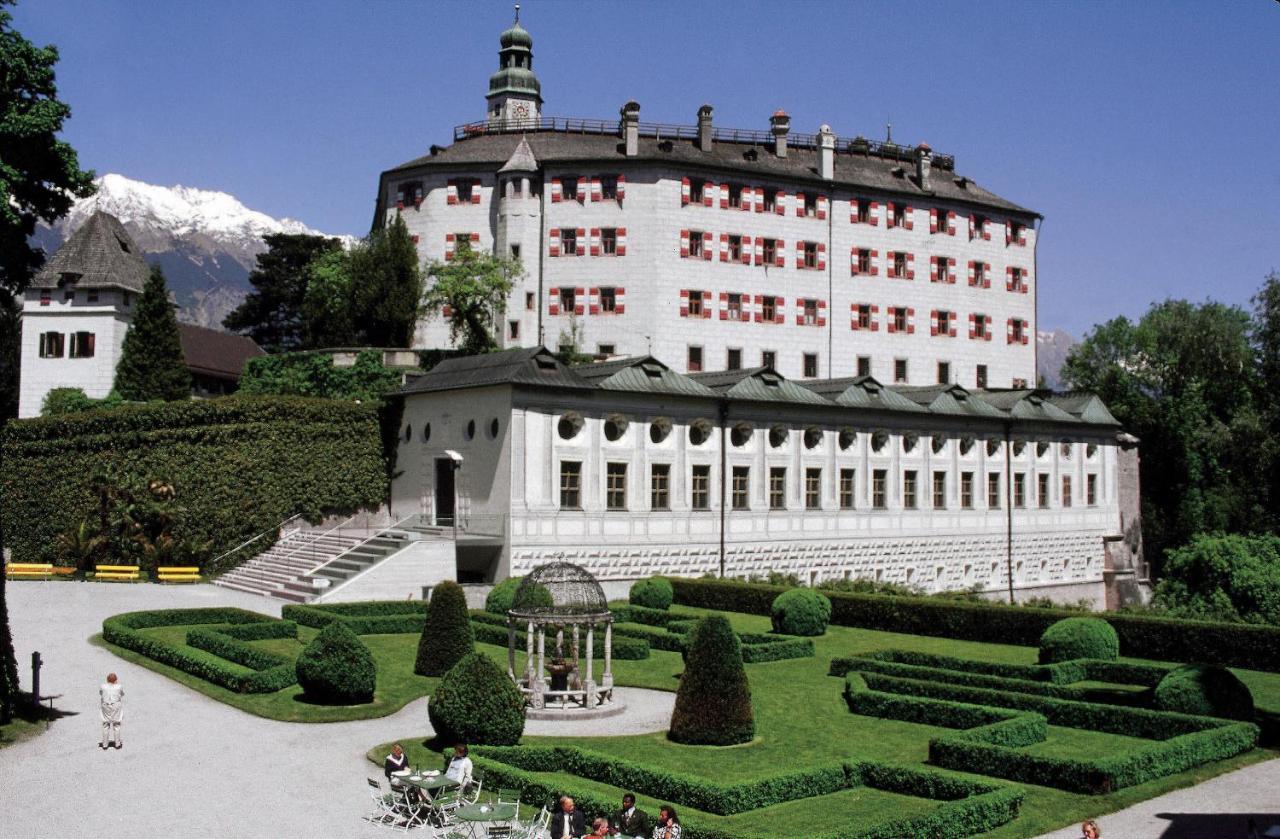 Riesiges Zentrales Apartment Mit Parkplatz Innsbruck Exterior foto